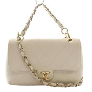 マトラッセ20 チェーンショルダーバッグ 2WAY キャビアスキン ココマーク 29番台 