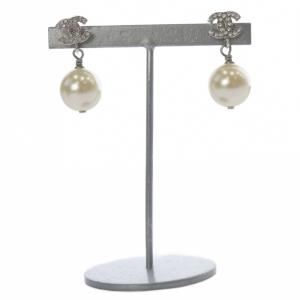 フェイクパールピアス ココマーク シルバーカラー