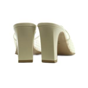 【未使用】今期2025 DIANA ホワイト ミュール　L　24.0 24.5 DIANA ダイアナ-ミュールサンダル スクエアトゥ L 24.0-24.5cm オフ