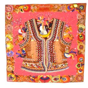 スカーフ カレ90 COSTUME DE FETE シルク ピンク