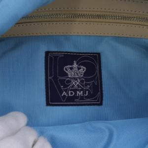 A.D.M.J. クロスボディバッグ ボディバッグ ウエストバッグ ショルダーバッグ 斜め掛け シュリンクレザー カーキ