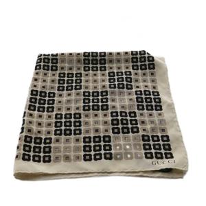 スカーフ 総柄 シルク ベージュ 黒 ブラック /AQ OS OH