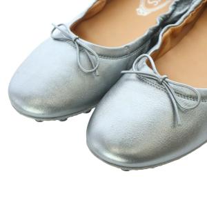 TOD'S Gommino フラットシューズ ドライビングシューズ バレエシューズ 38 24cm シルバー色 リボン