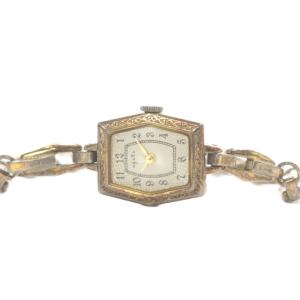 agete ジャンク品 腕時計 クオーツ 2針 ゴールド色 /SR