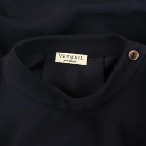 VERMEIL par iena バックサテンケープブラウス 長袖 バンドカラー ネイビー /MY OS