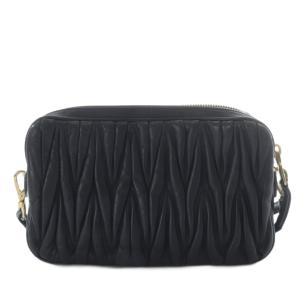 miumiu マテラッセ カメラバッグ ブラック