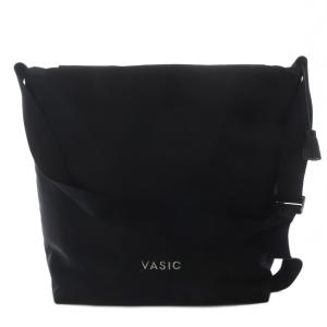 DAY-TO BUCKET SHOULDER TOTE