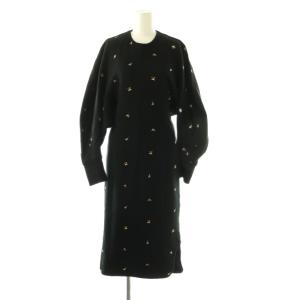 Floral Motif Embroidered Sweater Dress ワンピース
