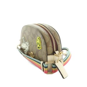 COACH × PEANUTS SNOOPY ショルダーバッグ シグネチャー柄 ベージュ マルチカラー C4238