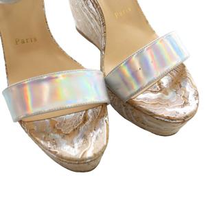Christian Louboutin Bellamonica ウェッジソールサンダル スタッズ 39 ベージュ シルバーカラー