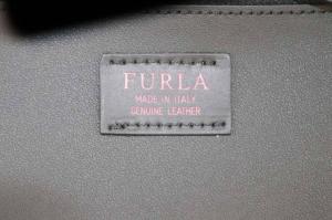 FURLA バケットバッグ ハンドバッグ ワンハンドル ショルダーバッグ 2way 編み込み 巾着 ポーチ付き ブラック