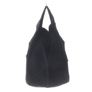 ISSEY MIYAKE ハンドバッグ ブラック