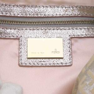 FENDI マンマバケット ズッキーノ柄 ラメ シルバーカラー 8BR003