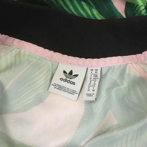 adidas Big Leaf Superstar Graphic Track Jacket ブルゾン トラックジャケット ボタニカル柄