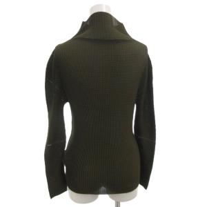 me ISSEY MIYAKE カットソー プリーツ ハイネック ワッフル カーキ 長袖 /FF GY62
