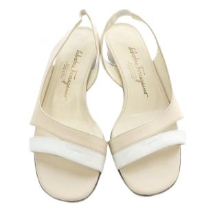 Salvatore Ferragamo サンダル ストラップレザー 6.5 ベージュ /SR GY62