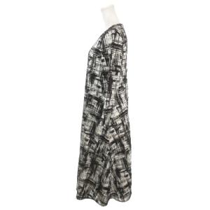 Leilian ワンピース 11 白 ホワイト 黒 ブラック 長袖 総柄 フロッキー加工 VL22-50302 /MN6