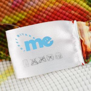 me ISSEY MIYAKE Tシャツ ハイネック フルーツ いちご柄 白 赤