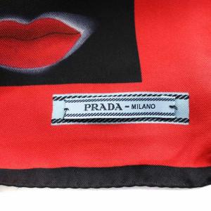 PRADA スカーフ リップ シルク ブラック レッド