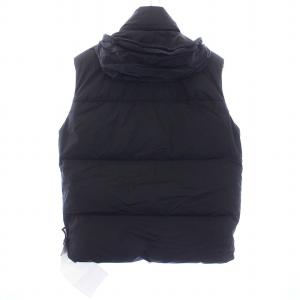 STONE ISLAND 23AW GARMENT DYED CRINKLE REPS RECYCLED NYLON DOWN
