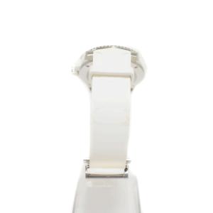 GUCCI DIVE 40mm クォーツ 腕時計 ホワイト YA136337