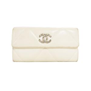 シャネル19 ココマーク 長財布 ホワイト