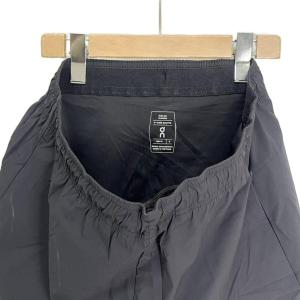 ON 5 Core Shorts ショートパンツ インナー付き ランニングショーツ ロゴ S 黒 ブラック 1MF10120553