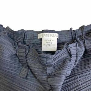 PLEATS PLEASE ISSEY MIYAKE 横プリーツパンツ 3 グレー PP83-JF413