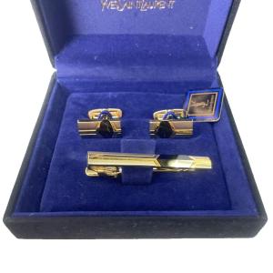 YVES SAINT LAURENT カフス タイピン セット ロゴ ゴールドカラー