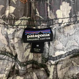 Patagonia バギーズナチュラルシューツ ショートパンツ ハーフパンツ 総柄  58056SP20 M グレー グリーン
