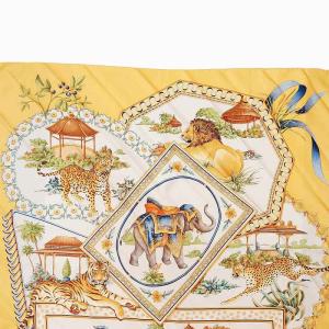 Salvatore Ferragamo 大判スカーフ ストール エレファント レオパード ライオン 総柄 アニマル 東洋 イエロー 0303