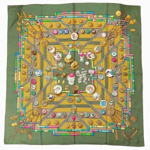 カレ90 Petite main お針子さん 大判スカーフ ストール ビジュー ボタン カーキ グリーン 0314