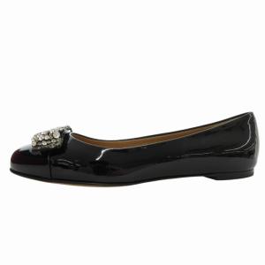 Salvatore Ferragamo ヴァラリボン エナメル パテントレザー フラットシューズ ブラック