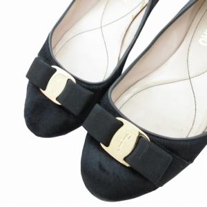 Salvatore Ferragamo ヴァラリボン ハラコ フラットシューズ パンプス ラウンドトゥ 81977 黒 ブラック 7 約24.5cm 1208