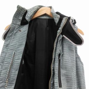 MIHARA YASUHIRO 転写ベスト 2WAY ジップアップ フード付き パイソン柄 蛇柄 ナチュラル 水色系