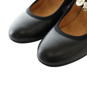 CHANEL 24AW メリージェーン パンプス チャンキーヒール ココマーク アイコンビジュー