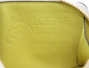 LOEWE スタジオジブリ 千と千尋の神隠し フラグメントケース アナグラム