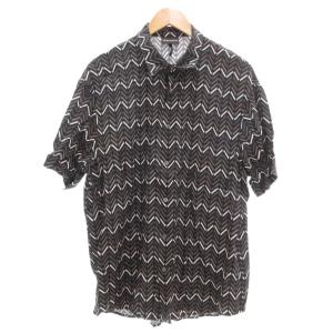 シャツ 半袖 総柄 XL 黒系 マルチカラー /UO