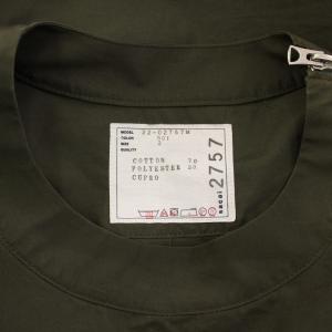sacai プルオーバーシャツ 半袖 ノーカラー 刺繍 2 カーキ 22-02757M /KH