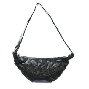 CROISSANT BAG MEDIUM エナメル ブラック BG0001 LF1073