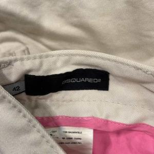 DSQUARED2 ショートパンツ ハーフ パッチ 42 ベージュ WGA