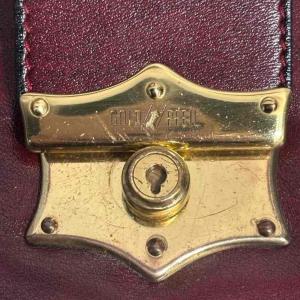 GOLD PFEIL ショルダーバッグ レザー ボルドー GY99